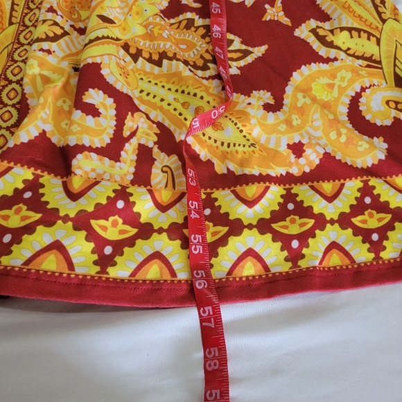 Elegant Red and Gold Women's Dress Size XL Button Up Down Graphic Print Collar - Picture 4 of 16